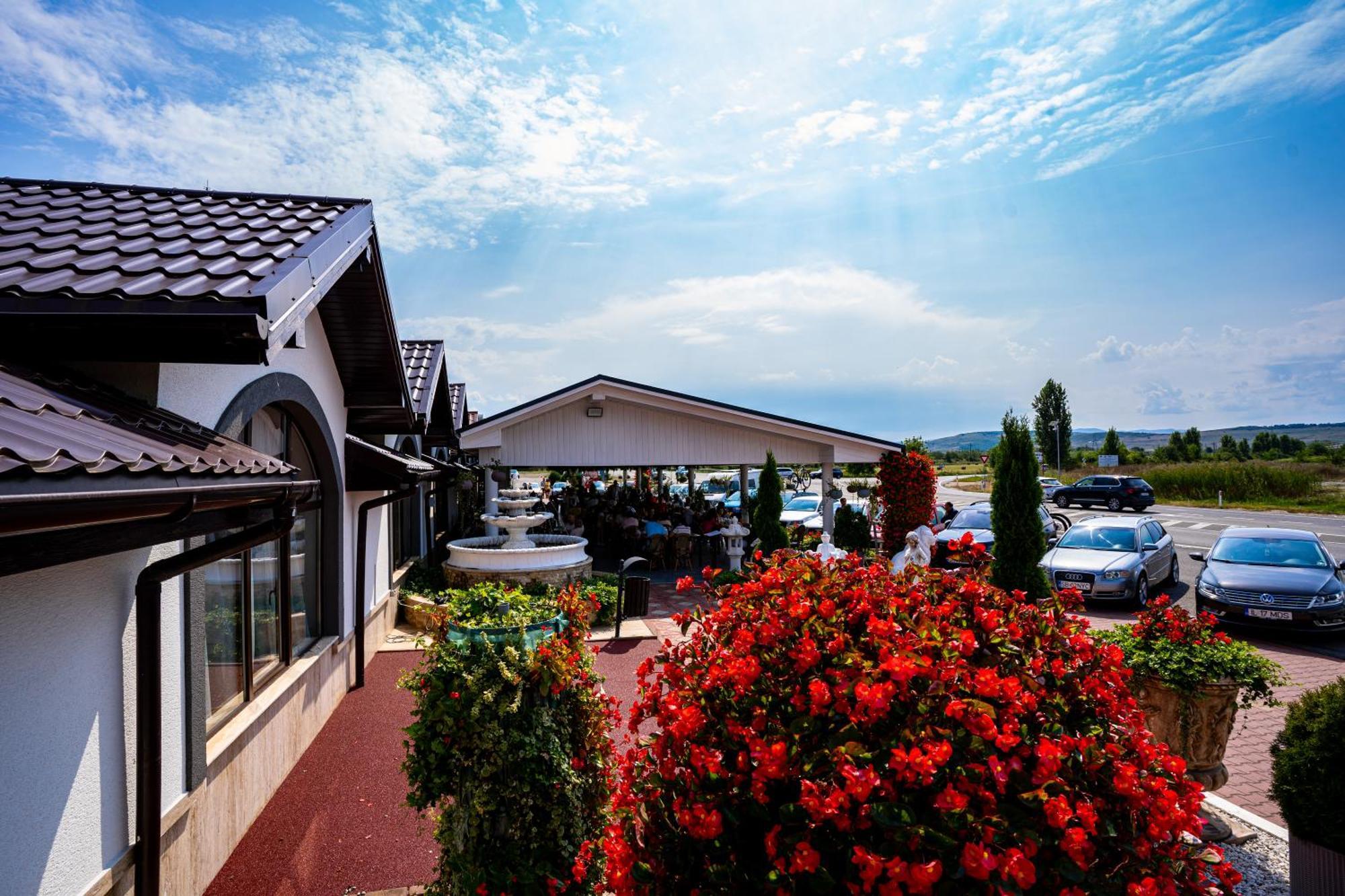 Hanul Domnesc Imperial Hotel & Spa Călan Exteriér fotografie