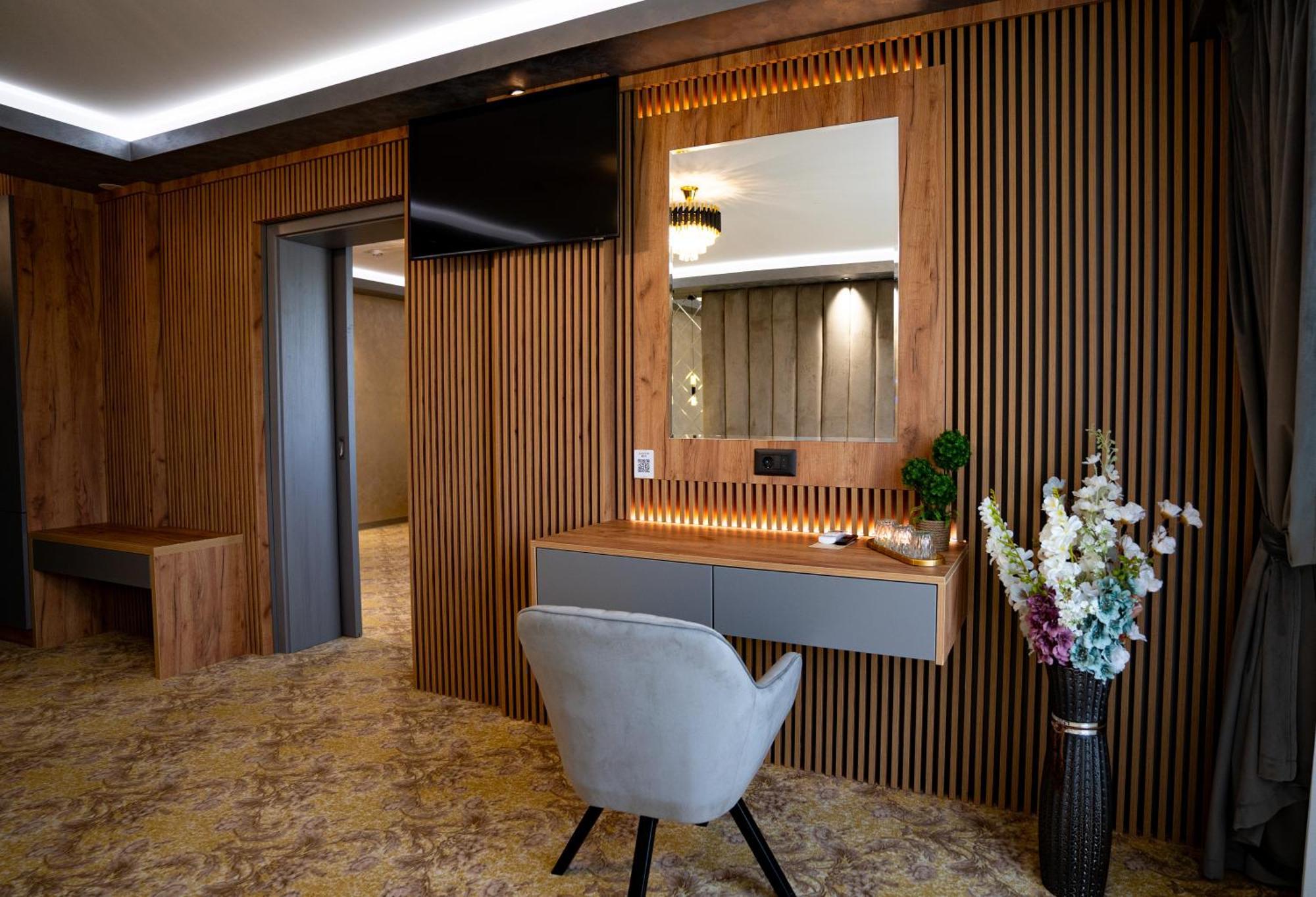 Hanul Domnesc Imperial Hotel & Spa Călan Exteriér fotografie